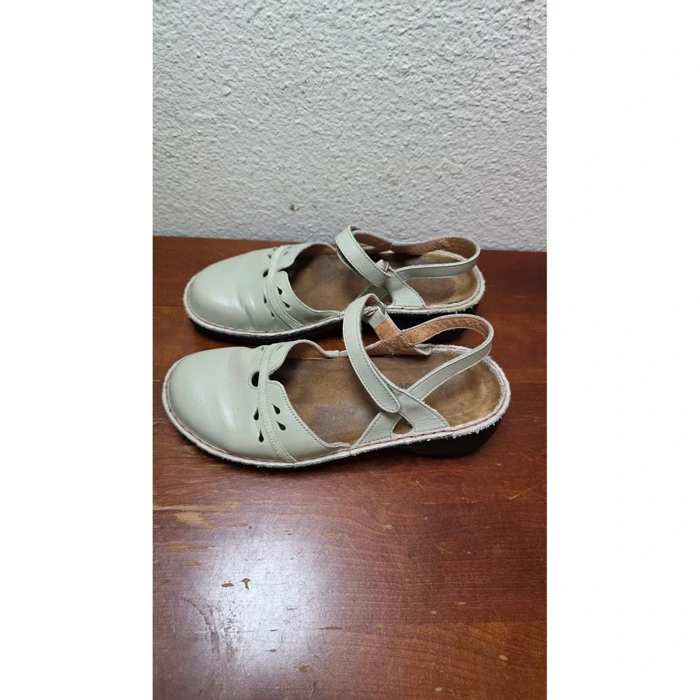 Naot Leather Mary Jane Sandals Womens 38 Sage Green Cutout Slingback Comfort
